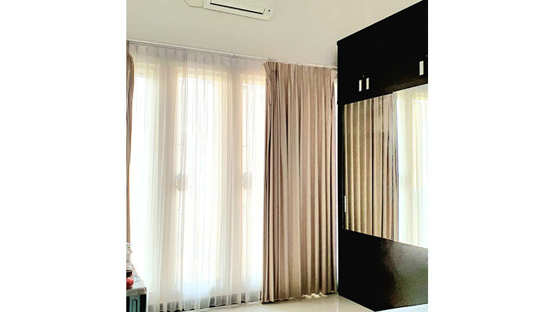 Perusahaan real estate Surabaya