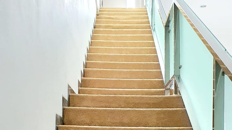 Perusahaan real estate Surabaya