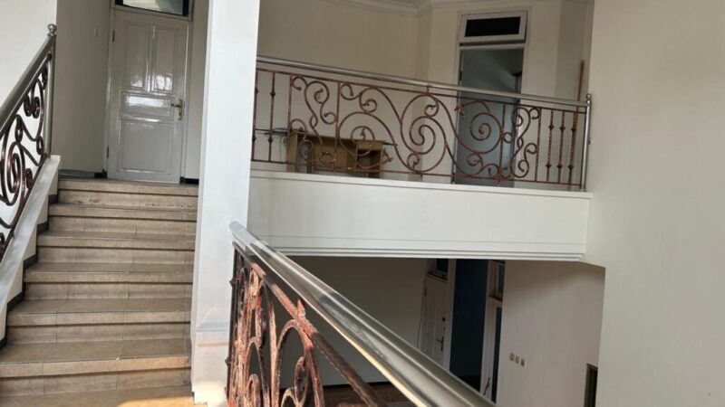 Dijual Rumah Sugih Waras Candi 1,250M (Rika)