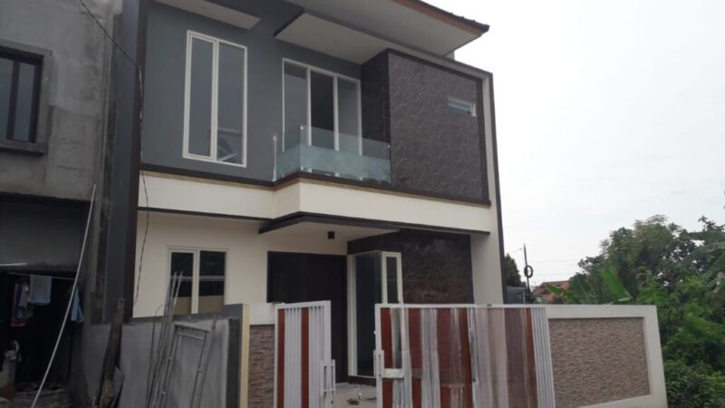 Dijual Rumah Rungkut Asri Tengah 2,1 M (Lidia)